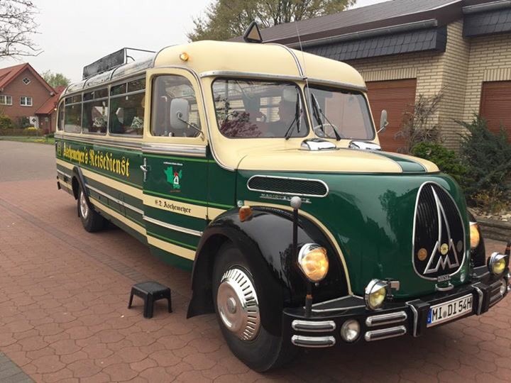 spdmilk's tweet photo. Start unserer #Ewi-Tagestour mit dem #Oldtimerbus durch den Mühlenkreis. #ewiwaehlen #NRWIR https://t.co/eJOfRqIhhe