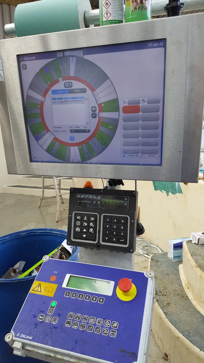 Garyed79's tweet photo. 50 point @DeLaval PR1100 DelPro herd management,IDD touch screen,deck teat spraying,cow retention and pre & post sort gates.#onemanoperation https://t.co/OdwapPV4Lp