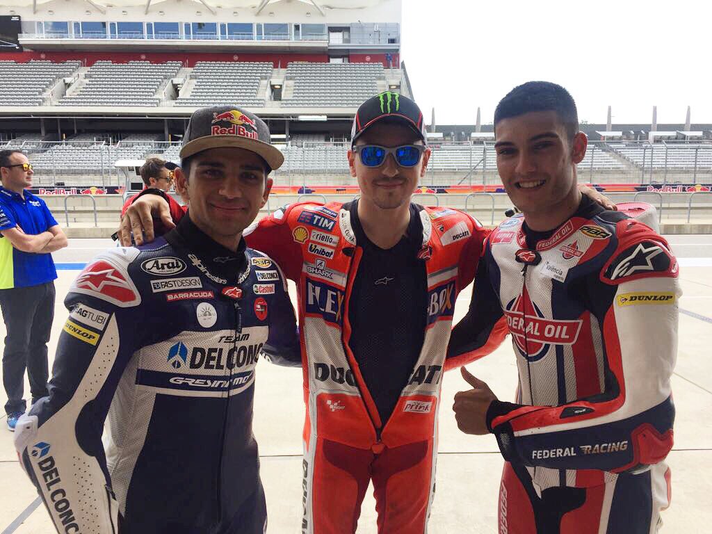 PlaymakerAG's tweet photo. 3 Jorges, 3 categories, 1 objective. Let's go! / 3 Jorges, 3 categorías, 1 objetivo. ¡A tope! 🇺🇸👍🏻 #JL99 #JN9 #JM88 #PlaymakerRiders https://t.co/5x0igTbr3G