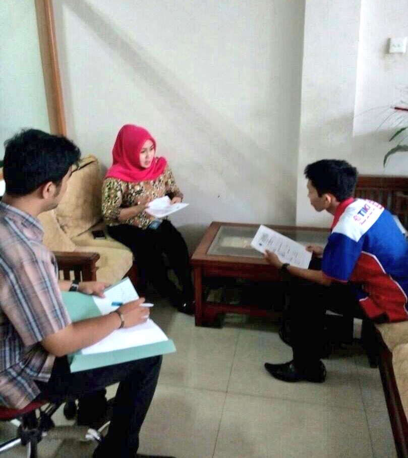 Selamat Hari Kartini u/ Perempuan Indonesia!

"Kartini masa kini mampu selesaikn sengketa buruh&amp;pengusaha dg baik &amp; ciptakan HI yg harmonis"