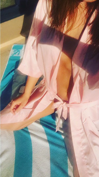Hello from sunny Spain💗 https://t.co/O73ChFYN7U