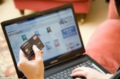 Persomi's tweet photo. "Almost two-fifths of shoppers would be less inclined to shop around if they received a personalised service"....

https://t.co/Vkui68YdXg https://t.co/Fe0cw3pOQF