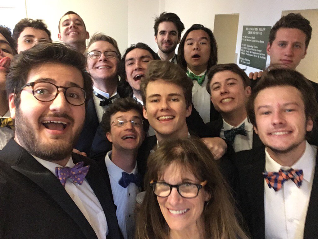 uvmdanz's tweet photo. #uvm2021 #uvmasv https://t.co/AMuXj7jJ1V