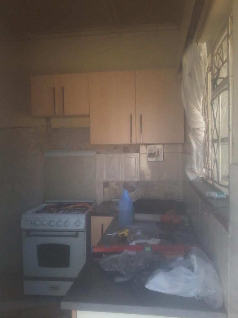 expressivejm's tweet photo. Fitted kitchens, Granite tops, Shopfittings,partitioning,Ceilings, furniture  Facebook :- Jasper Batanayi Matenga https://t.co/c6JWelafHW