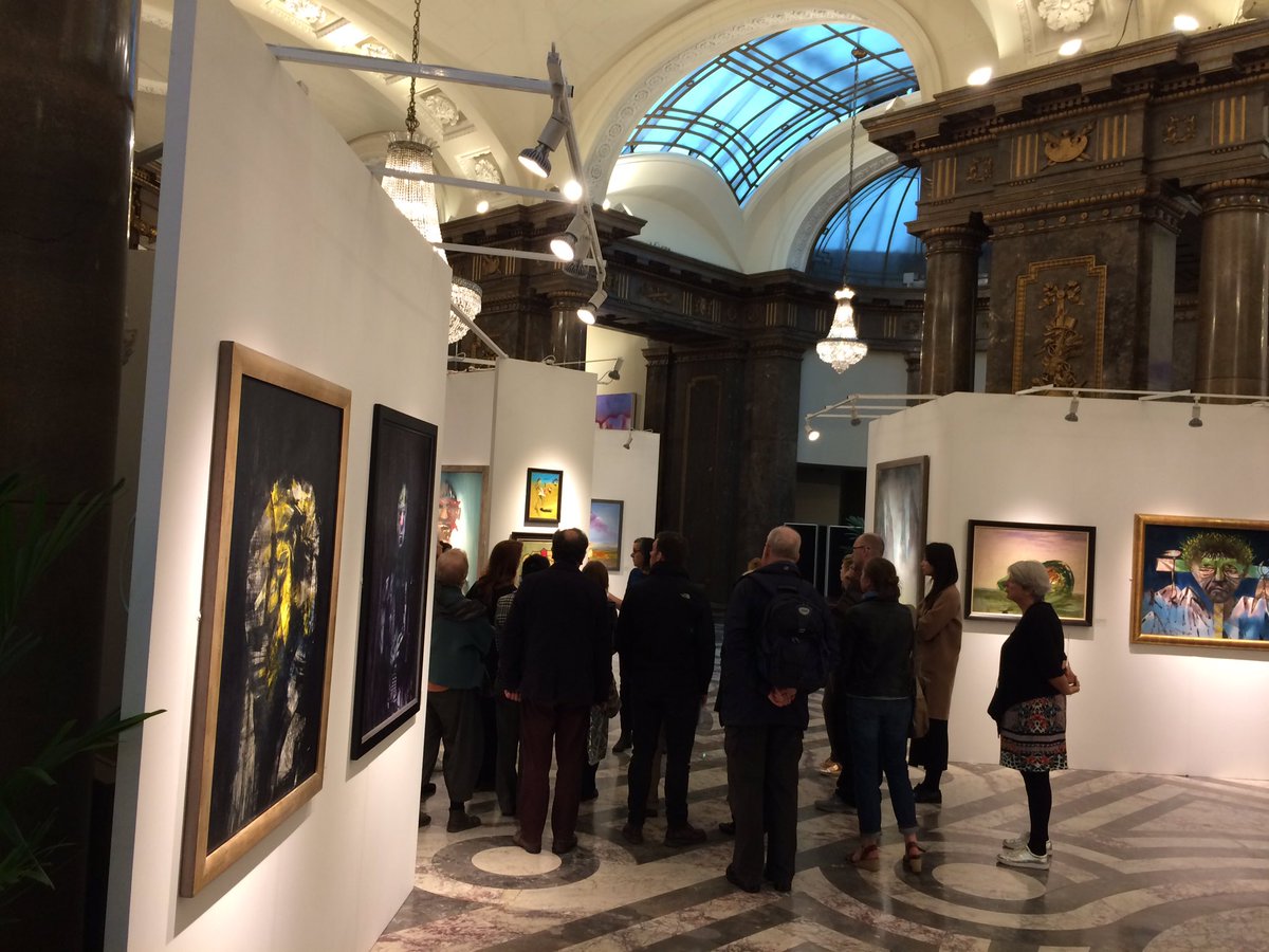 SidneyNolanTrst's tweet photo. Paula Dredge leading the tour @AusHouseLondon #SidneyNolanCentenary https://t.co/28HOO7xIzF