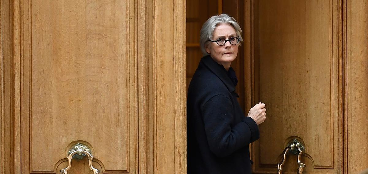 Madamefigaro's tweet image. #Femme de #candidat, le plus dur métier du monde. #présidentielle &amp;gt;&amp;gt; bit.ly/2owFaZl