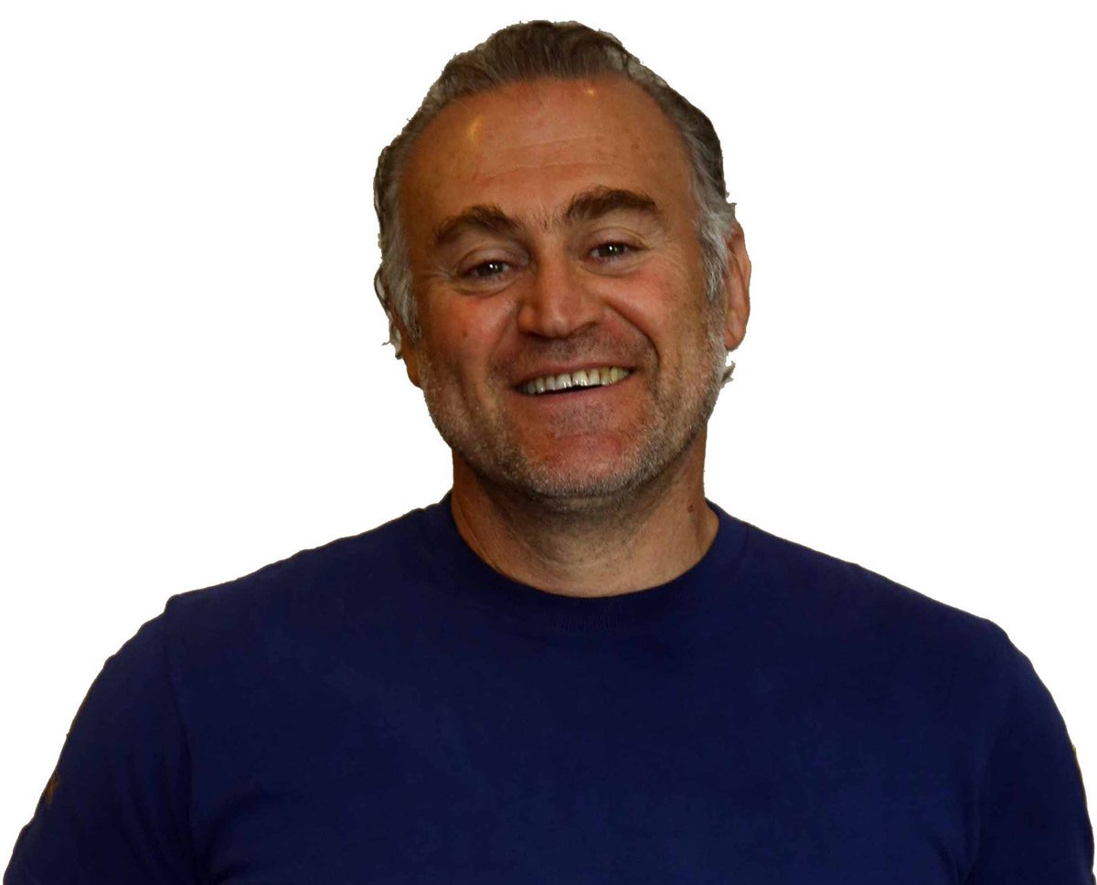 Only best wishes to our masseur Oscar Saturni on his birthday! #happybirthday #AstanaProteam