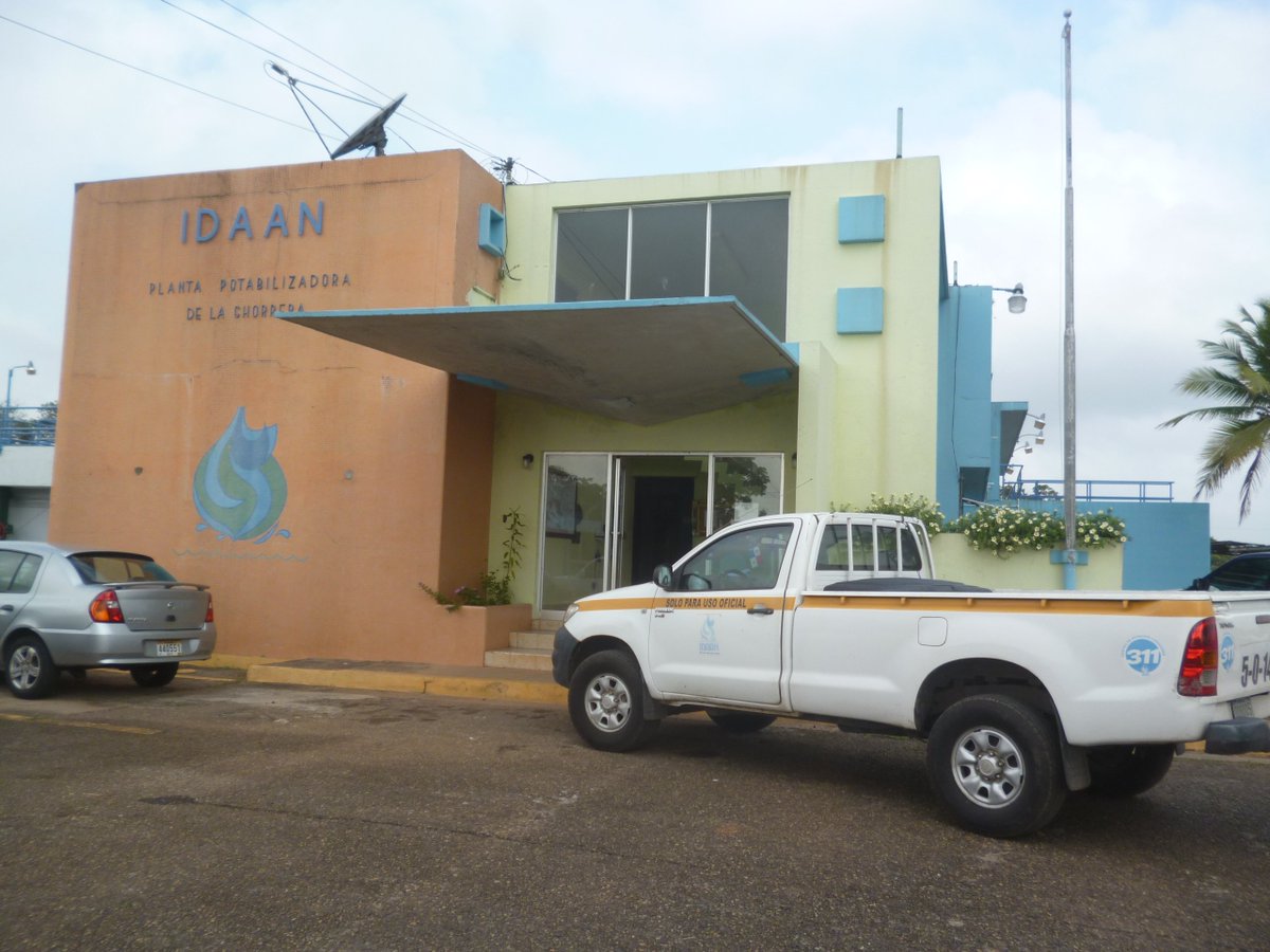 IDAANinforma's tweet photo. Por fluctuaciones eléctricas en el área donde se encuentra la potabilizadora de Chorrera El Trapichito se detiene la planta por precaución https://t.co/ajchlMFXVR
