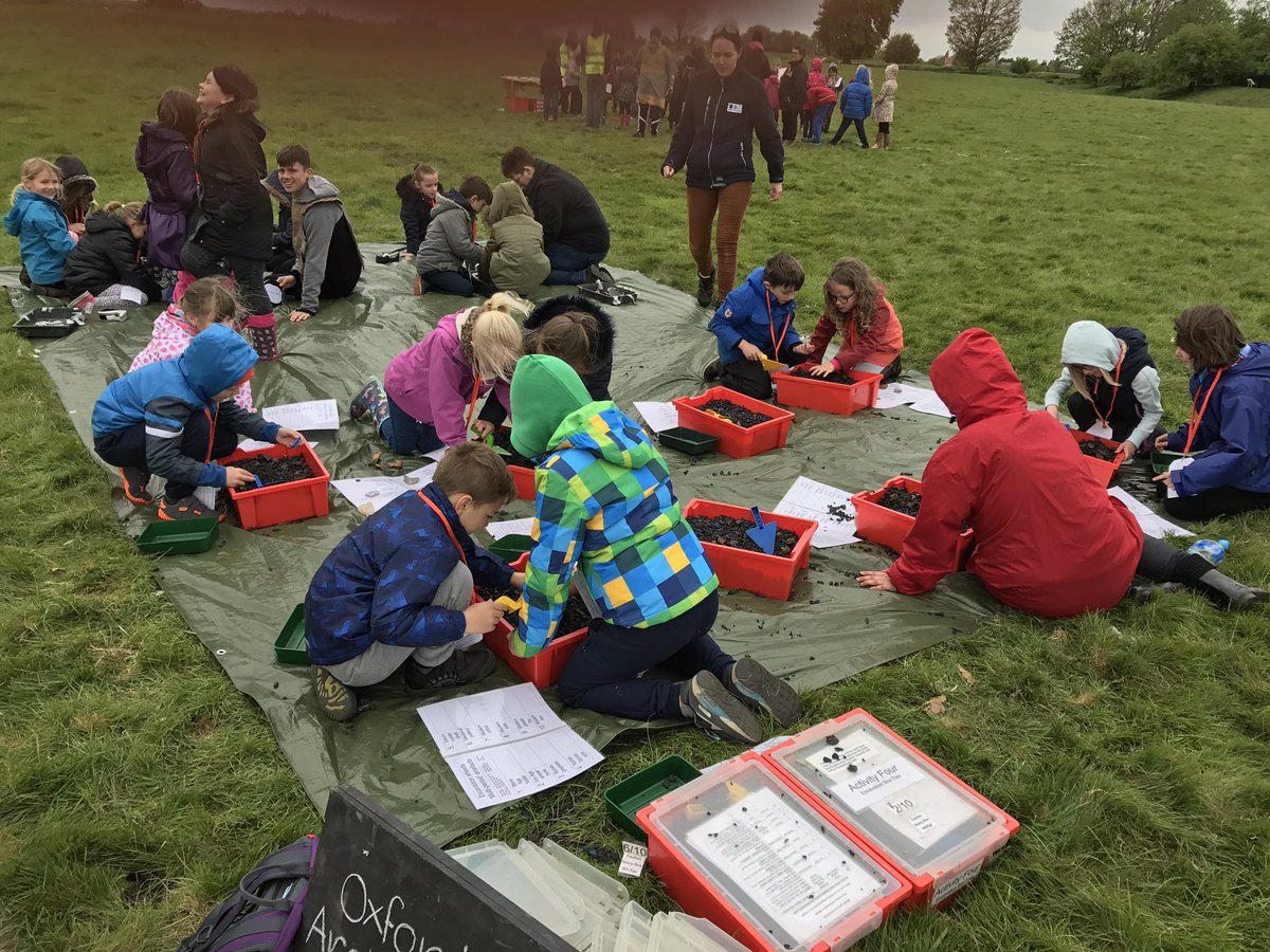 StoneaCamp's tweet photo. The dig boxes were very popular @HLFEoE #stoneacamp #openday1 https://t.co/e9K4nse7FY