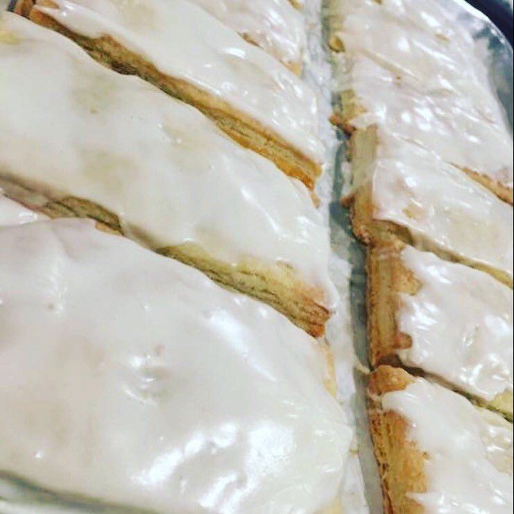 Lune_Chocolat_'s tweet image. How about a hazelnut poptart that's really gives Nutella a run for it's flavor...this one sells out fast.