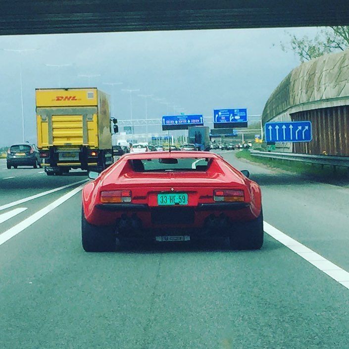 wouterkarssen's tweet photo. Dit zie je niet iedere dag: #detomaso #pantera #rodeauto https://t.co/6uc05pJXBp https://t.co/RmhGytw77m