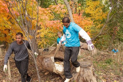NPSUrban's tweet photo. A wilderness in the city: Restoring #ShepherdParkway 
This #EarthDay, help the Parkway https://t.co/3JOlJ6ij2J
@DCUrbanfellow https://t.co/7c88ywV0Ok