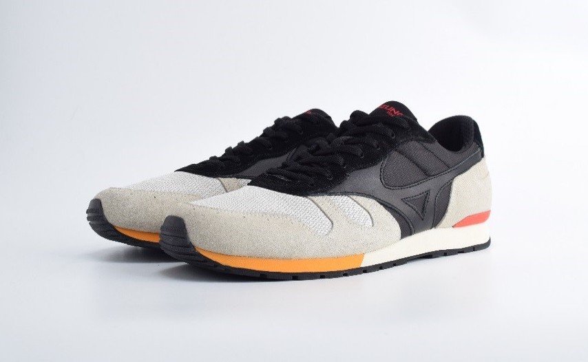 グランパス スニーカー