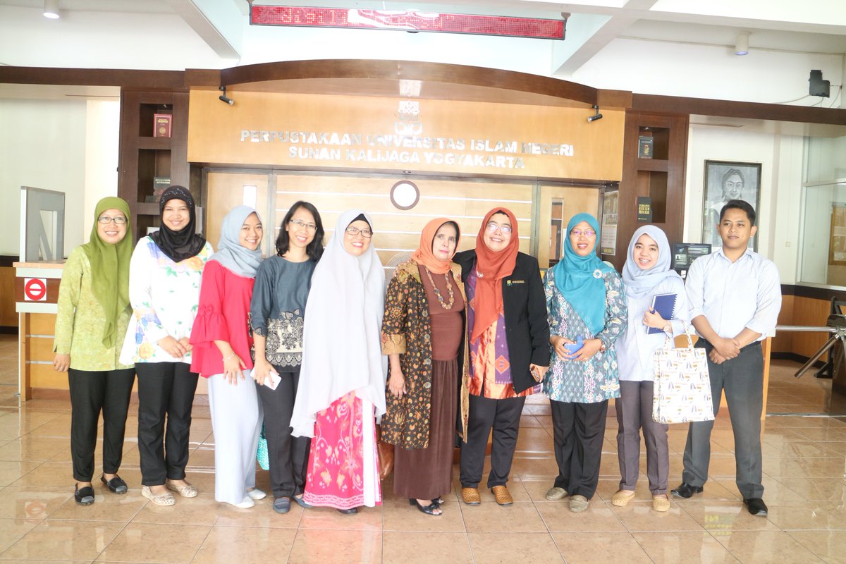 Usakti_Library's tweet photo. Studi banding ke Perpustakaan UIN Sunan Kalijaga, Yogyakarta👍
(8 Februari 2017) #StudiBanding #UsaktiLibrary #UnversitasTrisakti https://t.co/fFmuPOuvYK
