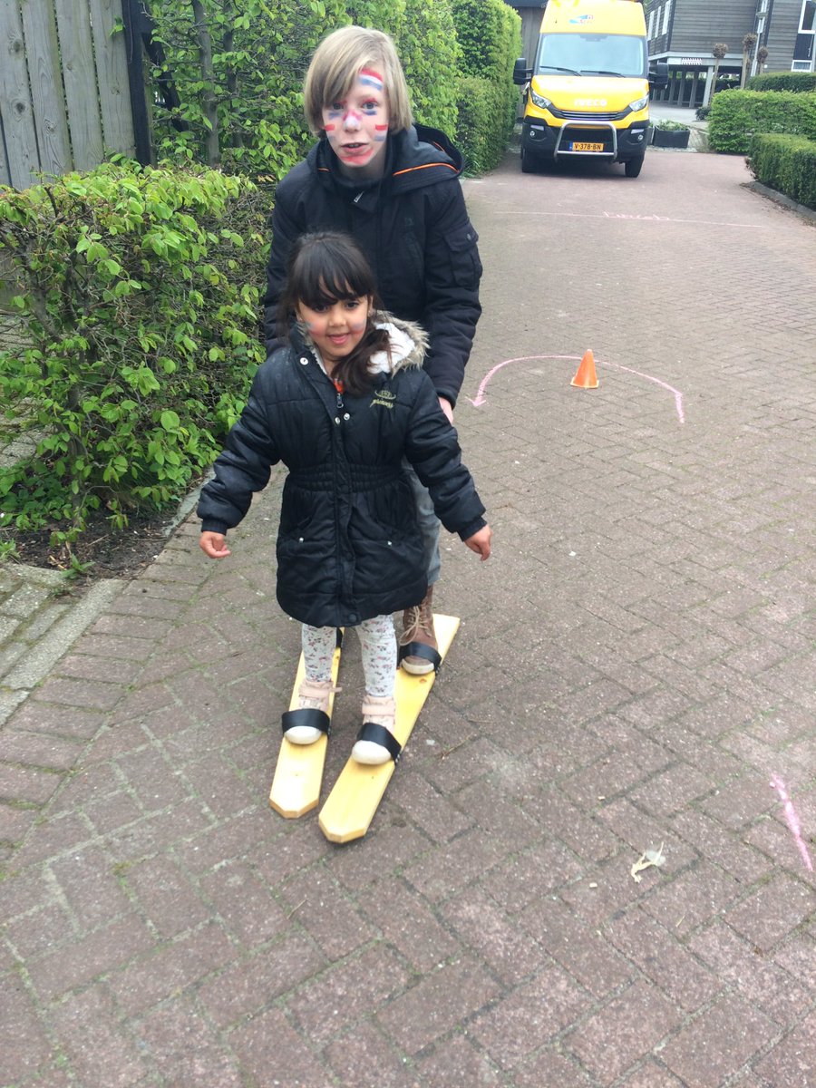 #koningsspelen  op <a href="/obs_depopulier/">obs De Populier</a> feestje op de hele school! #ouderhulp fantastisch dank!