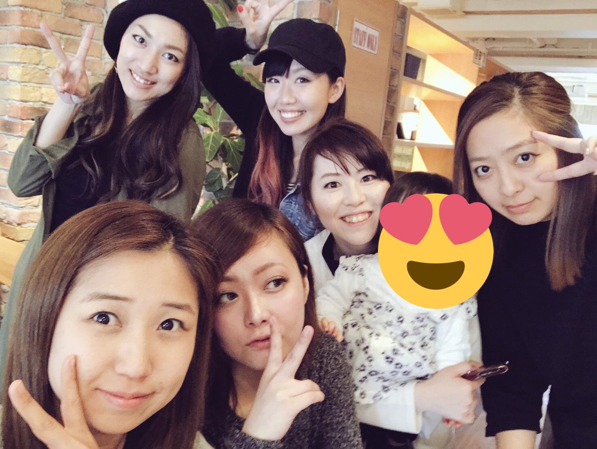 Marie_k0830's tweet photo. たくさん写真撮ったぁ🎵
久々に会った感じもなく、たくさん話してたくさん笑った。
うちら変わらないなぁ。。。
#PLIME https://t.co/hwaPEcozHf
