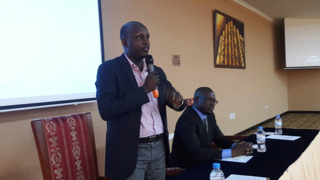 sir_damass's tweet photo. Training session of Architects & Engineers on the new building permitting system #BPMIS officiated by Kigali Executive Secretary @Sagashya https://t.co/COao5XCdEK