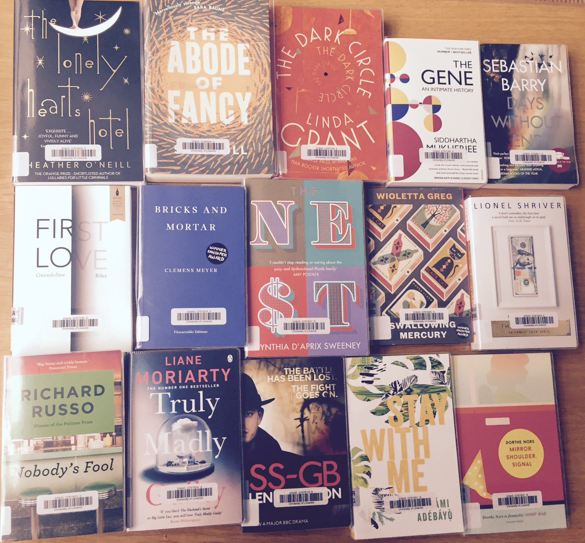 ULLibrary's tweet photo. Something for the weekend? Lots of great new titles in our Popular Reading Collection. Pop in for a look. #popularreading #StudyAtUL https://t.co/XBI4s2qMqm
