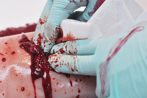 MedLife_SA's tweet photo. [NOUVEAU] Simulateur #TrueClot pour #blessure par #balle (large avec os) ou par #lacération. 
Infos:https://t.co/O0wYEjX2i4 

#TCCC #tactic https://t.co/5ComNZr77H