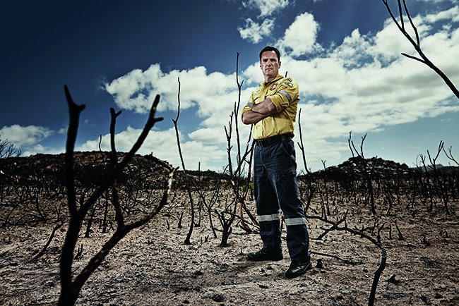 vwsfires's tweet photo. #FireFotoFriday - we have an article from @MensHealthZA featuring VWS @richard_stubbs in the April 2017 issue - https://t.co/pvflTWG40G https://t.co/1ujEYNhUgP