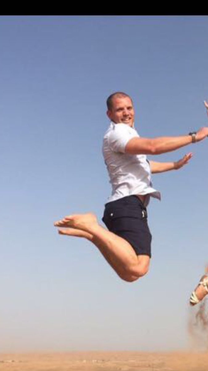 Boom another win for the @RedLion_FC1st four games to play @BDFLofficial 4 wins needed #jumpingforjoy