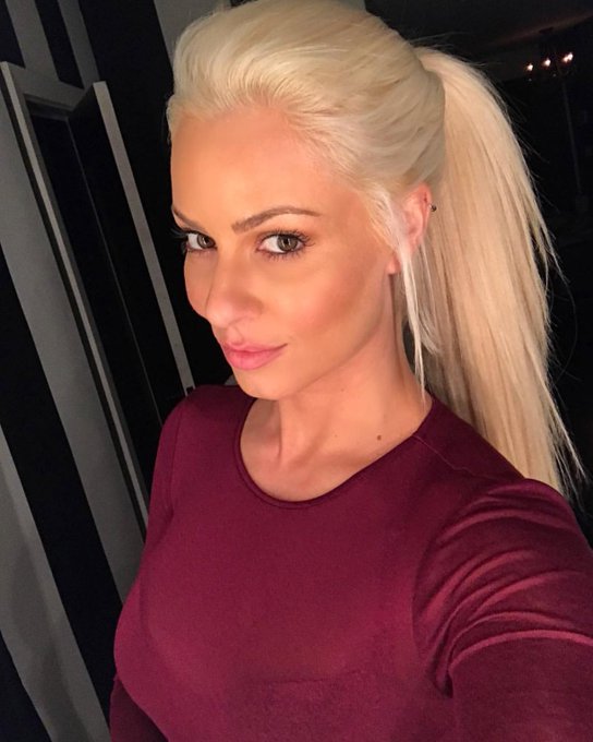 Bonne nuit. !!!!!! https://t.co/UJkegjwswS<a href="/tag/isleofthedead"class="tags"><span>#isleofthedead</span></a>