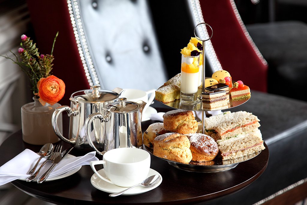 Celebrate #nationalteaday with a delicious #AfternoonTea at Macdonald Hotels macdonaldhotels.co.uk/eat-drink/afte…