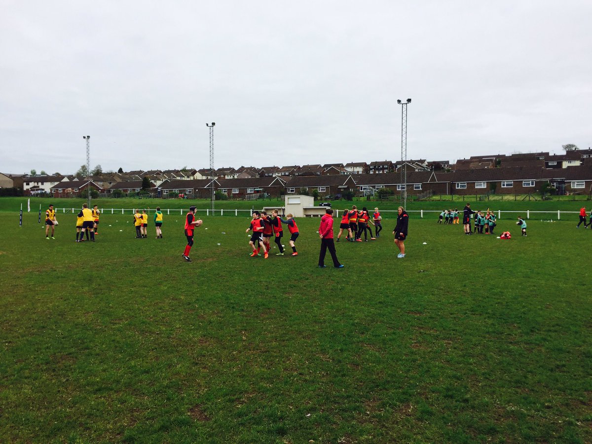 GR_CommunityDpt's tweet photo. Day 2 underway of our @gloucesterrugby #JuniorRugbyCamp @cinderfordrfc #SnakeTag https://t.co/qZeR0jy9dw