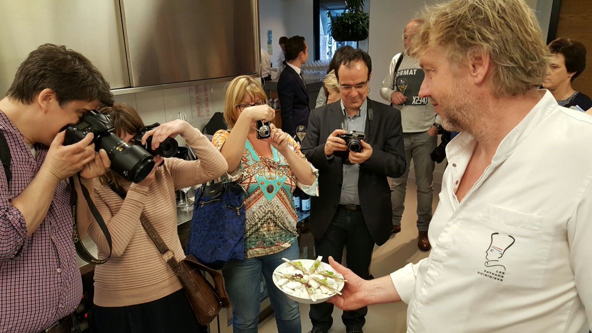 Holland tweet media
