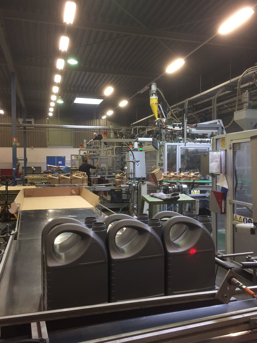 Op bezoek bij Euro Moldings, een snel groeiend MKB-bedrijf in Nijverdal, mede dankzij participatie van 'onze' <a href="/wadinko/">Wadinko</a>