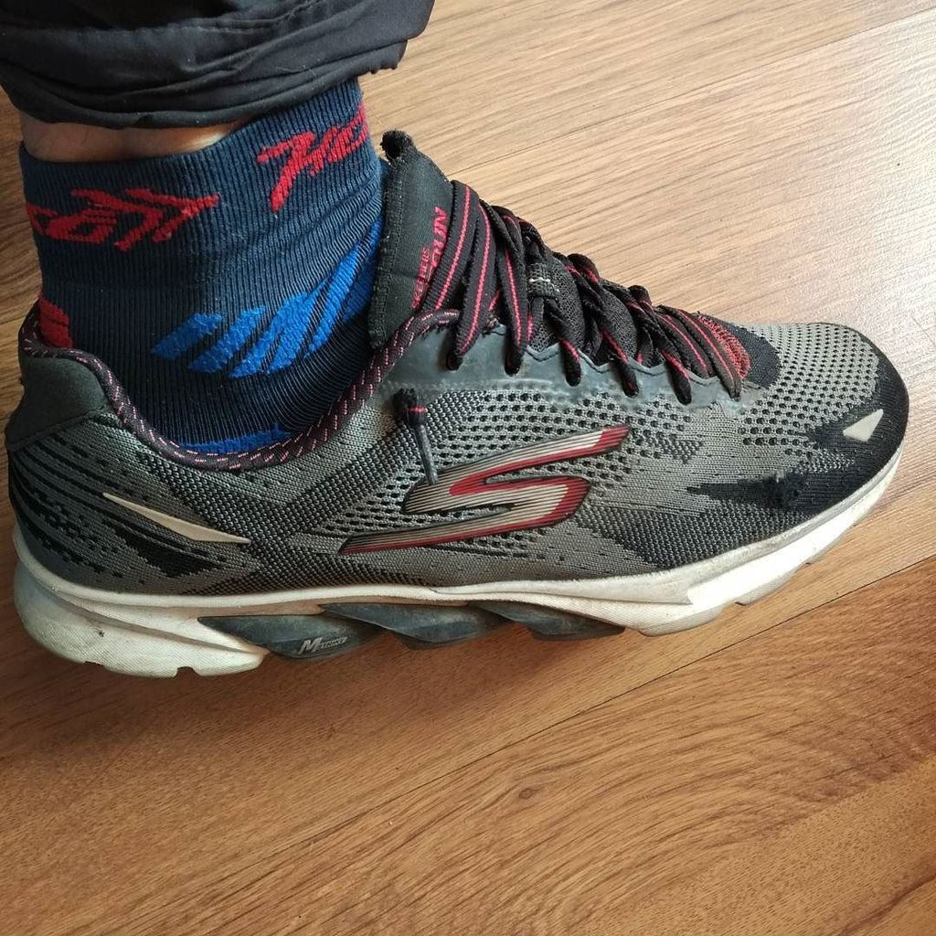 borjaperezbatet's tweet photo. Me encantan las @skechersspain #gorun4 tanto como comodidad como por firmeza...a seguir entrenando duro. https://t.co/MzecGuHxOR