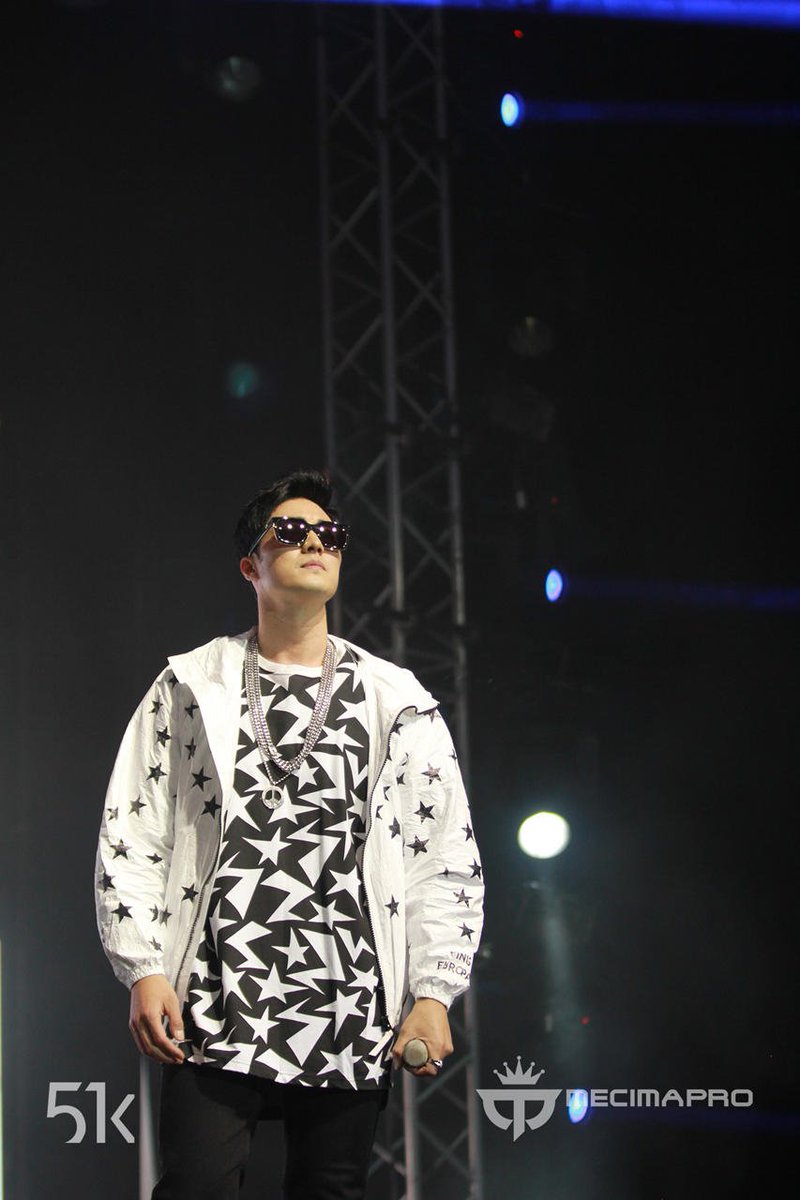 NewYork_SJS's tweet photo. อ่อยยยย หล่อ!!!!!
#SojisubinJKT #sojisub ขอให้เฮียมีงานมีทมันส์ๆแบบนี้ทุกปีนะครัช
แล้วก็หลังปิดงานมีทที่โซล อย่าหายเงียบเน้อ
Cr. Mecimapro https://t.co/AJb4UC1Nkq