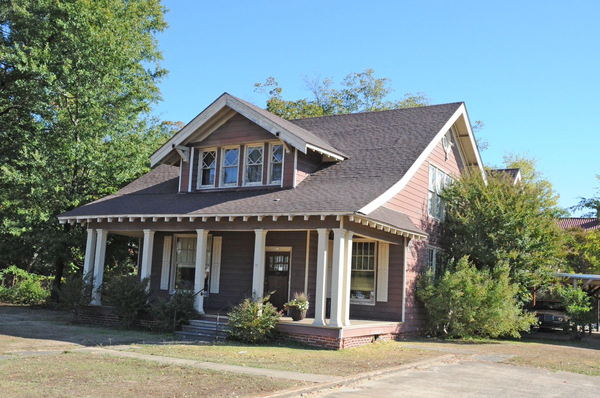 99acresIndia's tweet image. #SellerAlert: Top 7 factors that can easily put off potential buyers goo.gl/5yIxqi