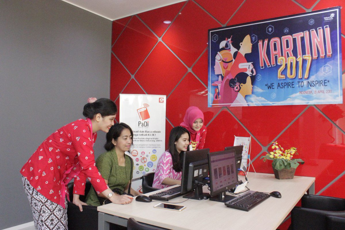 khfahmi's tweet photo. Kartini muda plaza telkom padjajaran
#KartiniTelkomGroup2017 #LivingTheTelkomWayTreg2 
#synergy_telkom #paditreg2 #bumnhadiruntuknegeri https://t.co/DGAboJkSq5