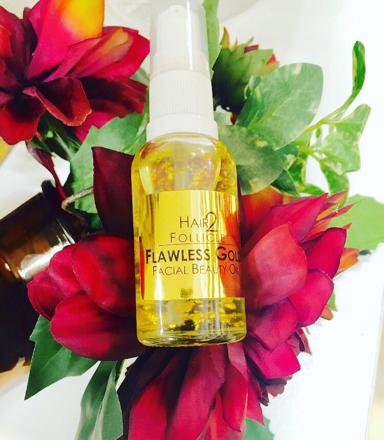 Hair2Follicle1's tweet photo. Flawless gold #24k #elixir
Rejuvenate Replenish Even skin tone smooth away fine lines
Suitable for use on lips/orbital bone/ dรฉcolletage https://t.co/3g6FYaYAlz