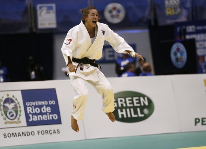 MajlindaKel's tweet photo. Judo European Champion 2017. 🥋 #Kosovo #MajlindaKelmendi 🥇 https://t.co/V8eEmjUGb2