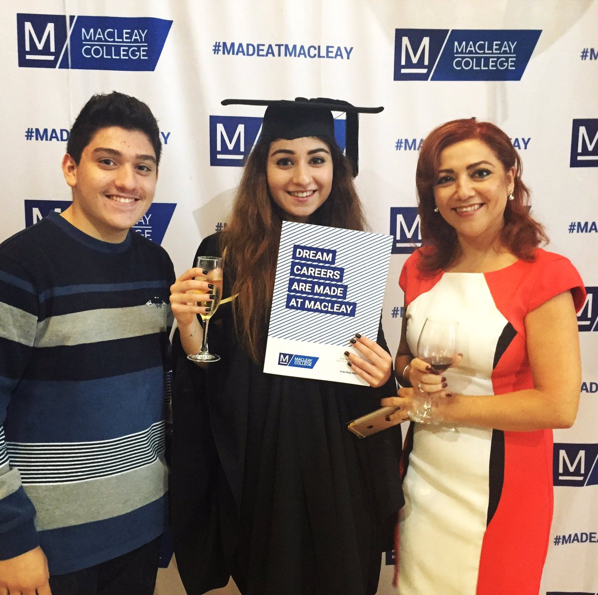 amydavison19's tweet photo. #Marketing #Diploma #Graduate #Success #Contexti #Bigdata #socialmedia #madeatmacleay #macleaycollege #DataAnalytics https://t.co/sdsKAIi9LU