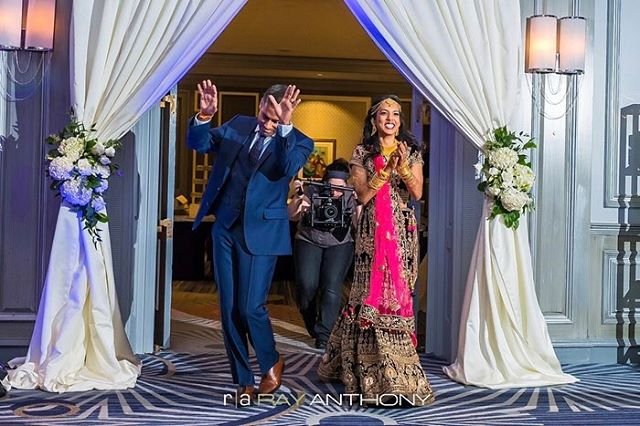 rayanthonyphoto's tweet photo. To shoot real emotions & create perfect #weddingstory in documentary style, call @rayanthonyphoto http://www.rayanthonyweddings
#Beourclient https://t.co/4azpaBblfg