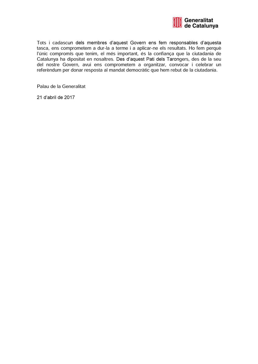 junqueras's tweet photo. Avui, tot el Govern, ha signat un compromís per conjurar-nos (jurar-nos conjuntament) per organitzar, convocar i celebrar el #referèndum. https://t.co/Hn8xRQnT3A