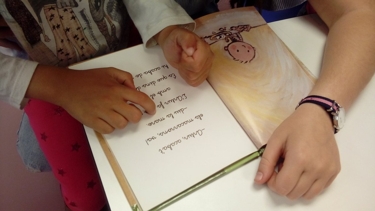 Iolanda_gs's tweet photo. Agermanament lector a infantil #JECasp #mopi5 #6DB #P5 https://t.co/QV2pAiDzyw