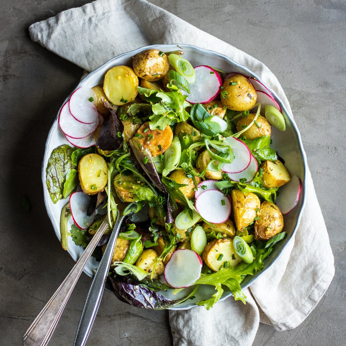 Lauren_Caris's tweet photo. Vegan Potato Salad with Maple Mustard Dressing https://t.co/5cNgLIQI0S https://t.co/tKyySWZjkx