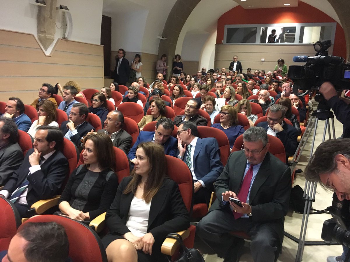 Hoy estamos presentando Extremadura365 en el Complejo Cultural SanFrancisco,Cáceres con el auditorio lleno! extremadura365.com <a href="/Fextur/">Fextur Extremadura</a>