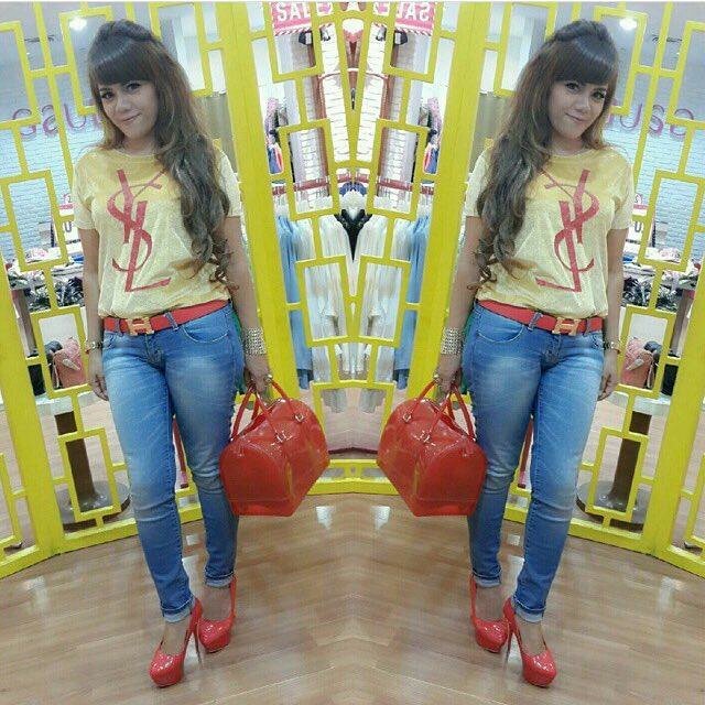 OMG! Kamu harus melihat ini. #BIGOLIVE.  web.live.bigo.sg/2168784828_241…