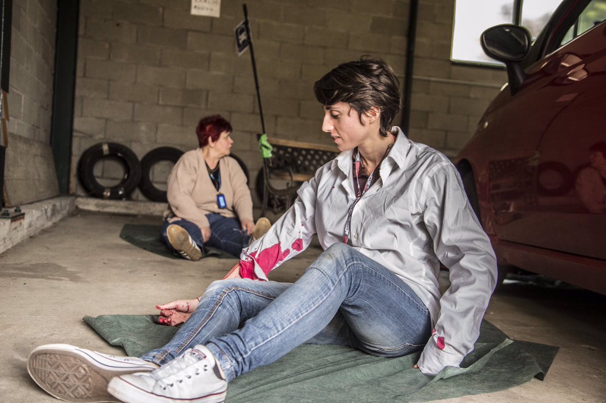 CRIGrandate's tweet photo. Che incredibile lavoro per i nostri #truccatoricri #simulatoricri πβ€οΈ#crocerossa #redcross #crigrandate #maxiemergenza #triage #firstaid https://t.co/waqs9ysfHo