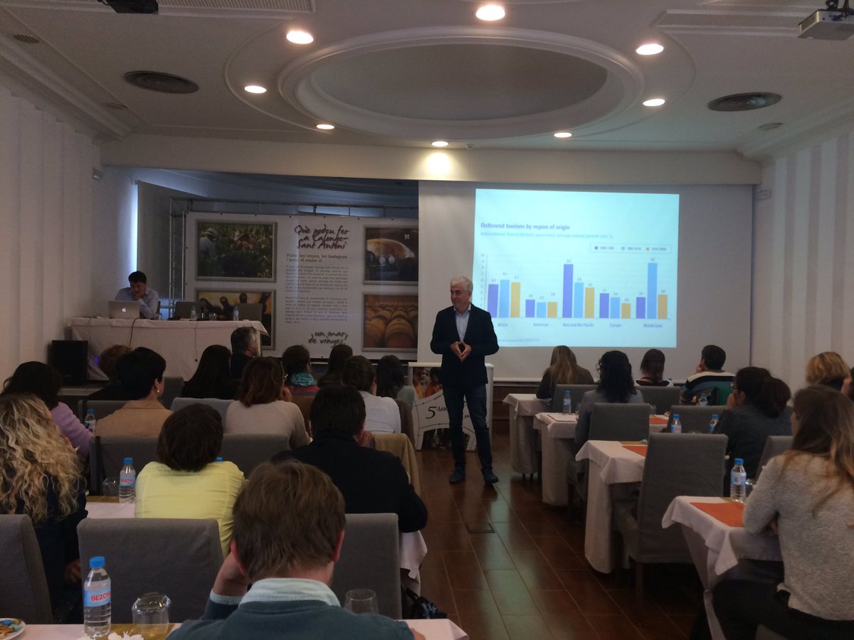 xfahndrich's tweet photo. Escoltant @DonAire a la #vividenoconference a #calonge #costabrava on jo també he xerrat sobre 'construcció de discurs' https://t.co/xX26QxDrWX