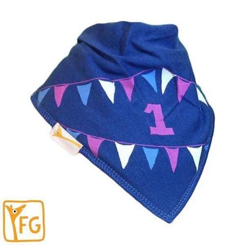 FunkyGiraffebib's tweet photo. Does your little one have their #firstbirthday coming up? We have the #perfectbib at #funkygiraffe! #birthdaybib ##myfirstbirthday #bibs https://t.co/KDByPHazcw