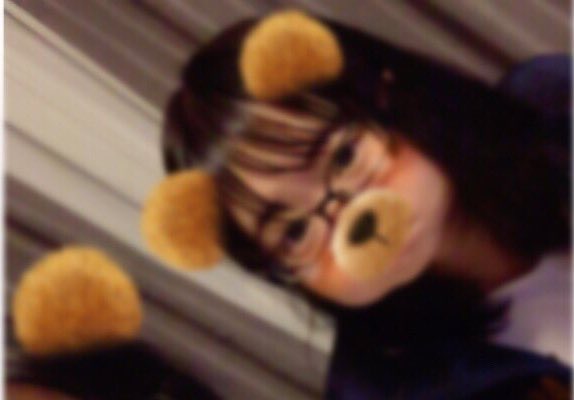 k__mo_sn's tweet photo. @Rium_ryu25 
お前もさっさと消えろブス
顔真似なんてそもそも向いてないからとっとと消えろブス＼(^o^)／
りうりくで一緒に消えろ2度とtwitterにでてくんな目障り＼(^o^)／
#りうりく https://t.co/t8HZQeSDvL