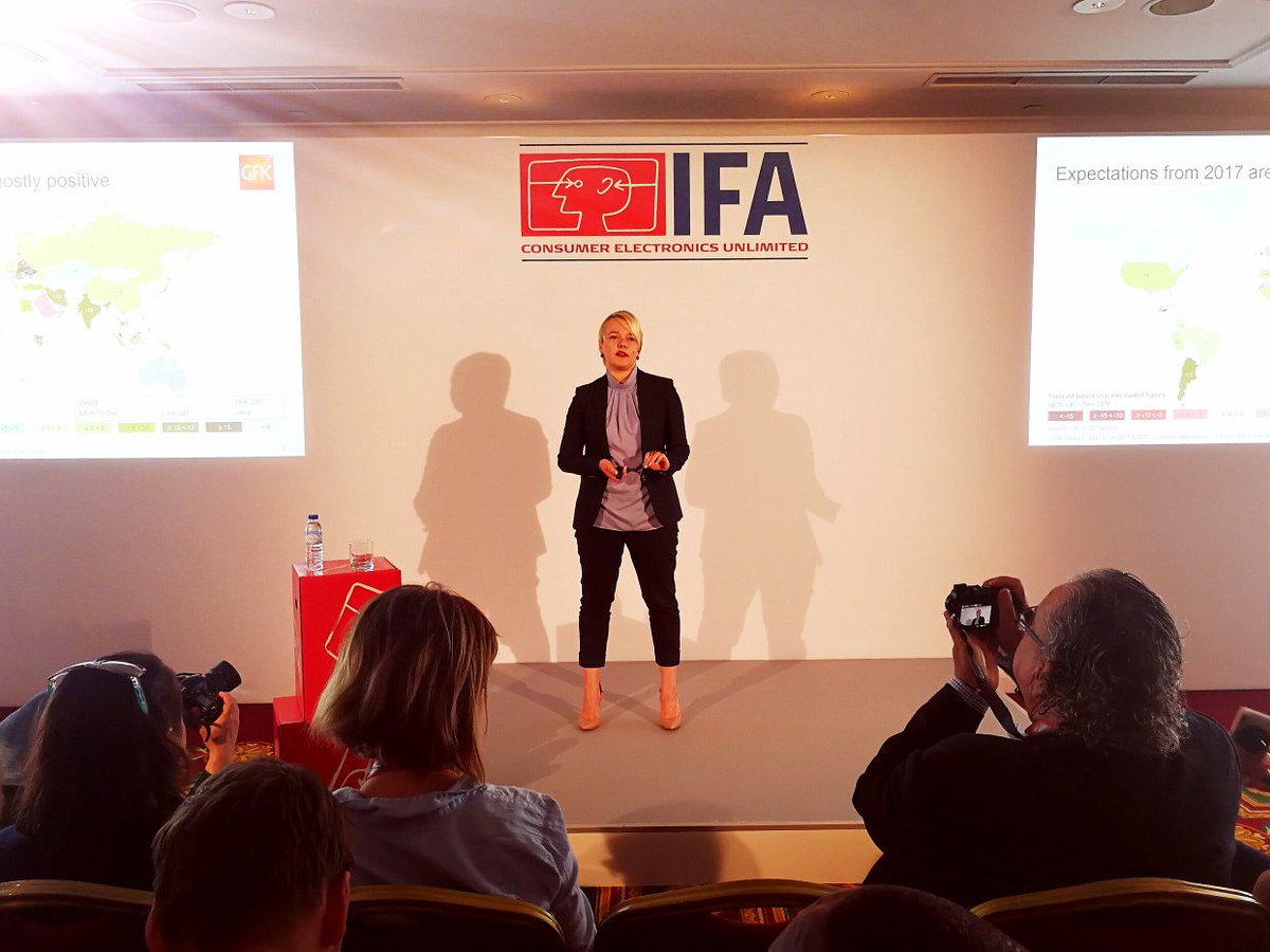 IFA_Berlin's tweet photo. Connectivity is driving innovation in MDA and SDA markets: Natalia Andrievskaya @gfk_de #IFAGPC17 https://t.co/SGJsViUWUJ