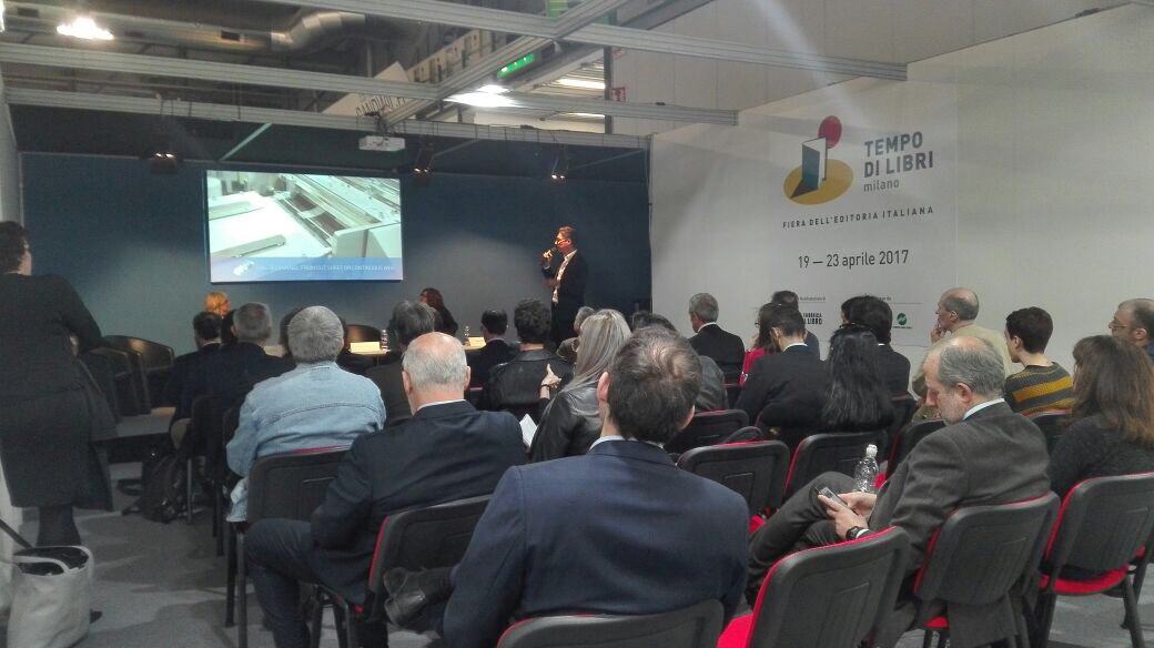 Rotomail_Italia's tweet photo. LiveNow: our deputy general manager, Alessandro Antonuzzo, is talking about 
#printondemand and #trade at #TdL17 @TempodiLibri https://t.co/I5Dk0G1Bqj