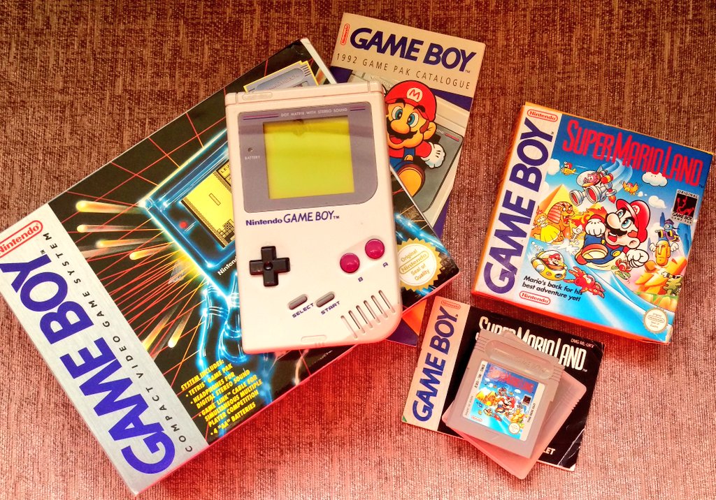 retrogaminggeek's tweet image. Today in 1989 #Nintendo released the Game Boy and Super Mario Land in Japan.

They changed the world!